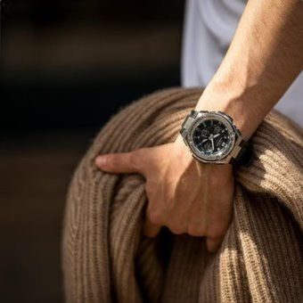 Casio g shock GST-W110-1AER