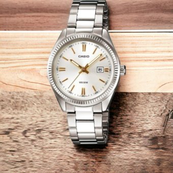 Casio collection LTP-1302D-7A2V