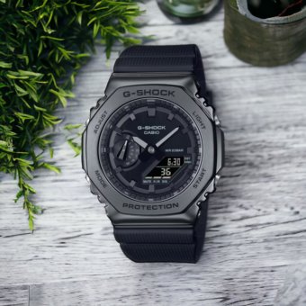 Casio g shock GM-2100BB-1AER