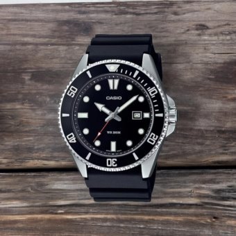 Casio collection MDV-107-1A1VEF