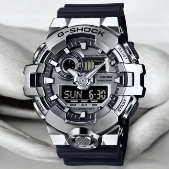 Casio g shock GM-700-1AER